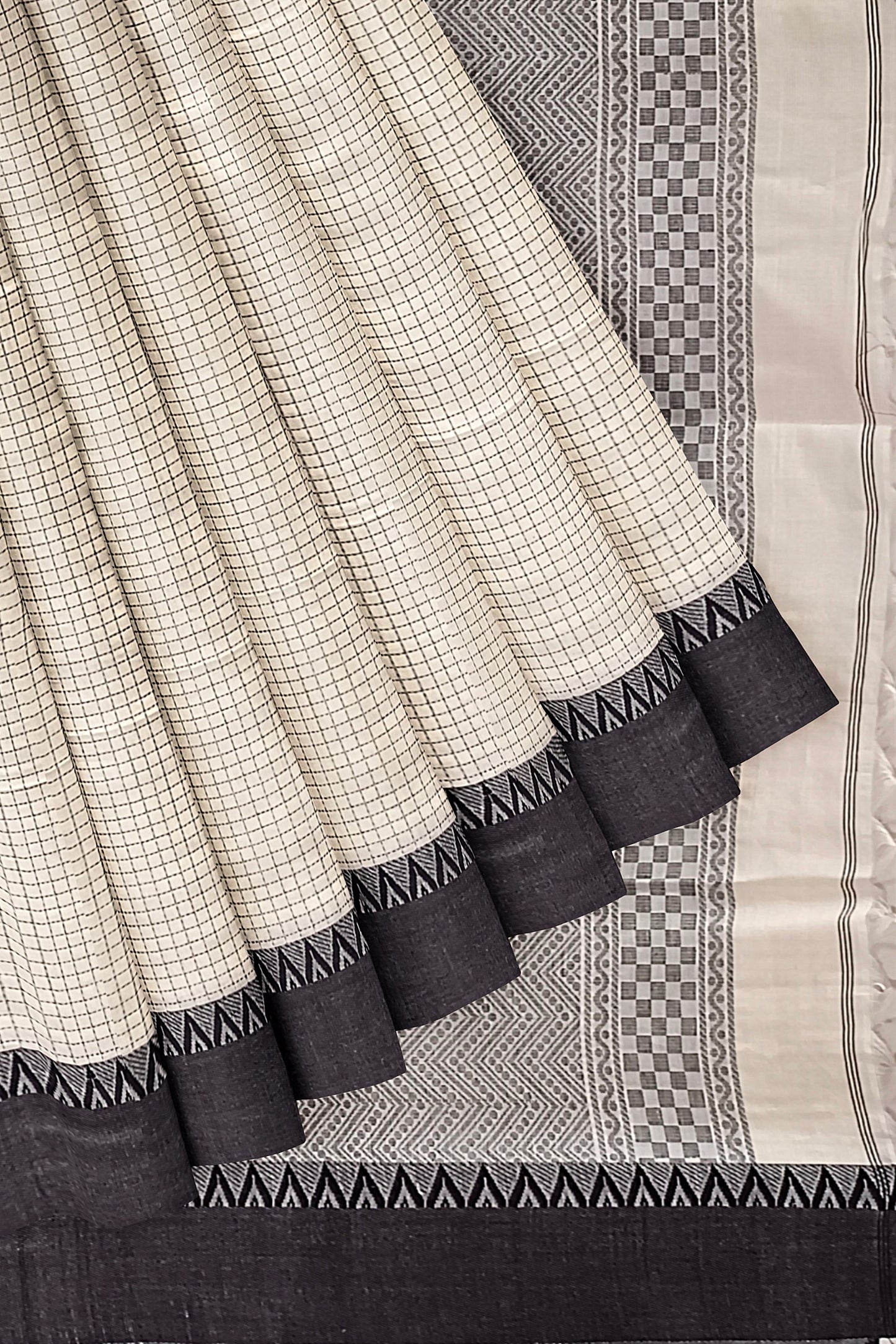 off-White & Black Bengal Handloom Soft Cotton Saree