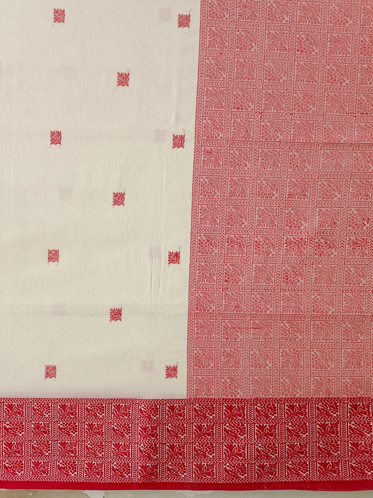White & Red Premium Quality Handloom Soft Cotton Saree