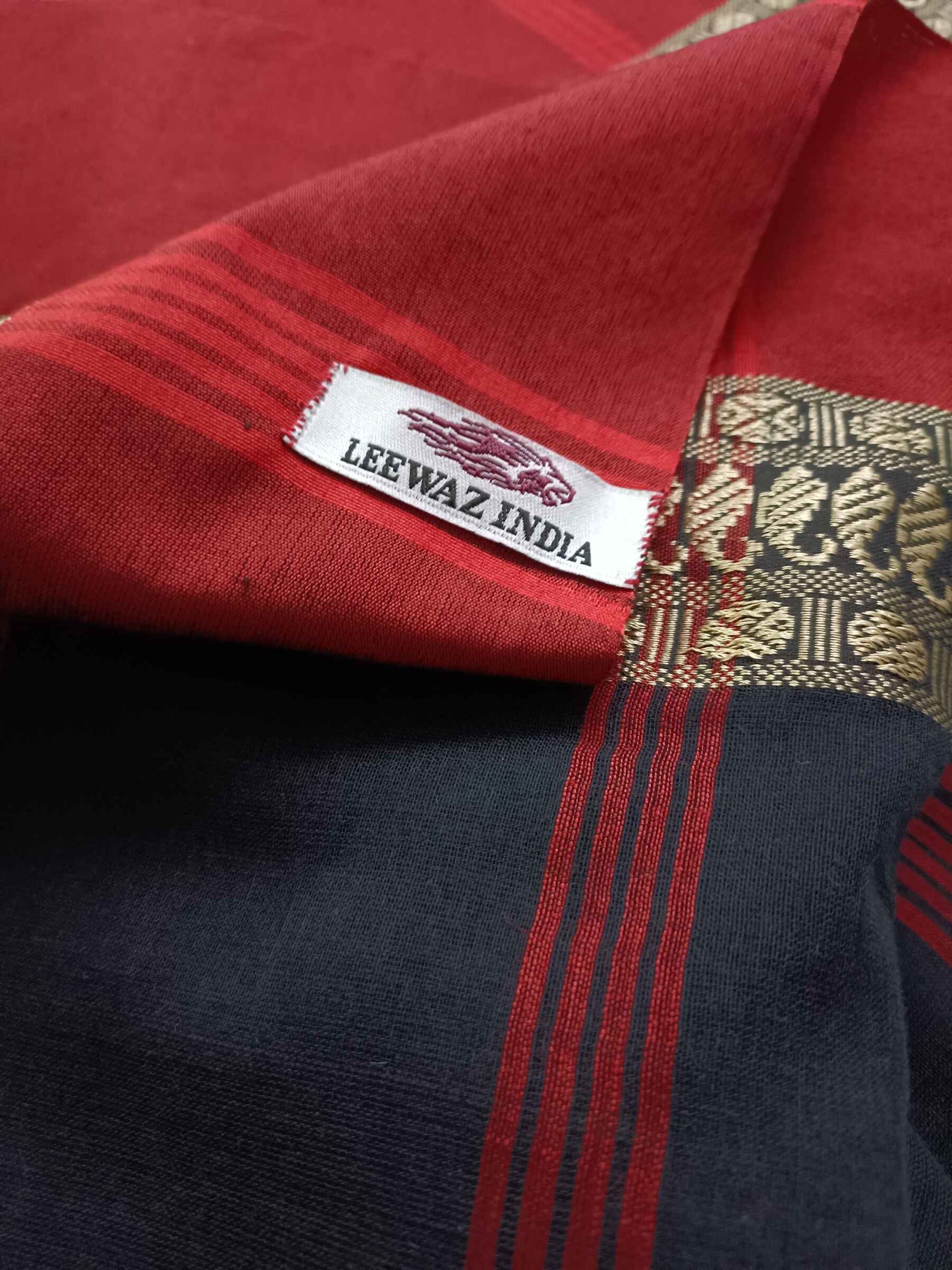 Black & Red Fine Bengal Handloom Soft Cotton Saree
