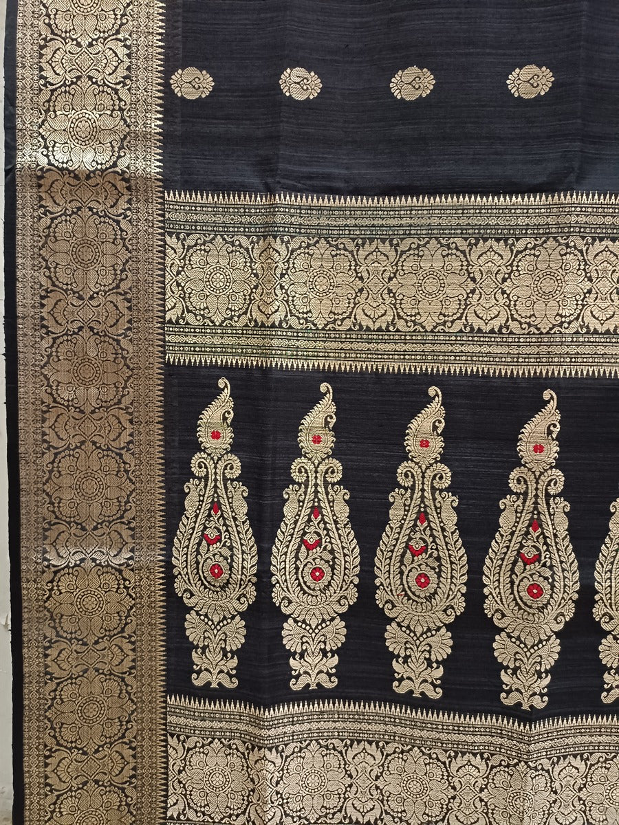 Black Handlooms Matka Banarasi  Silk Saree